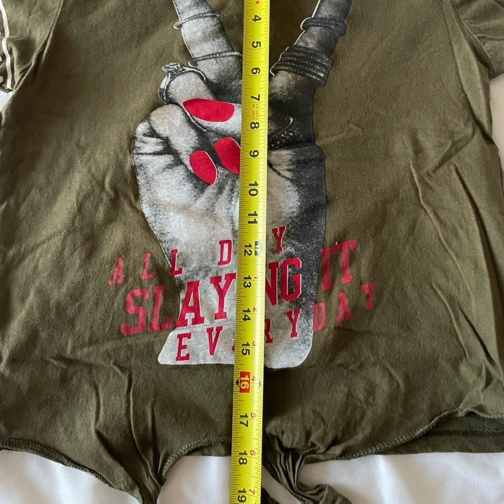 On Fire All day Slaying It Every Day T Shirt Green Womens Size L - Picture 5 of 8